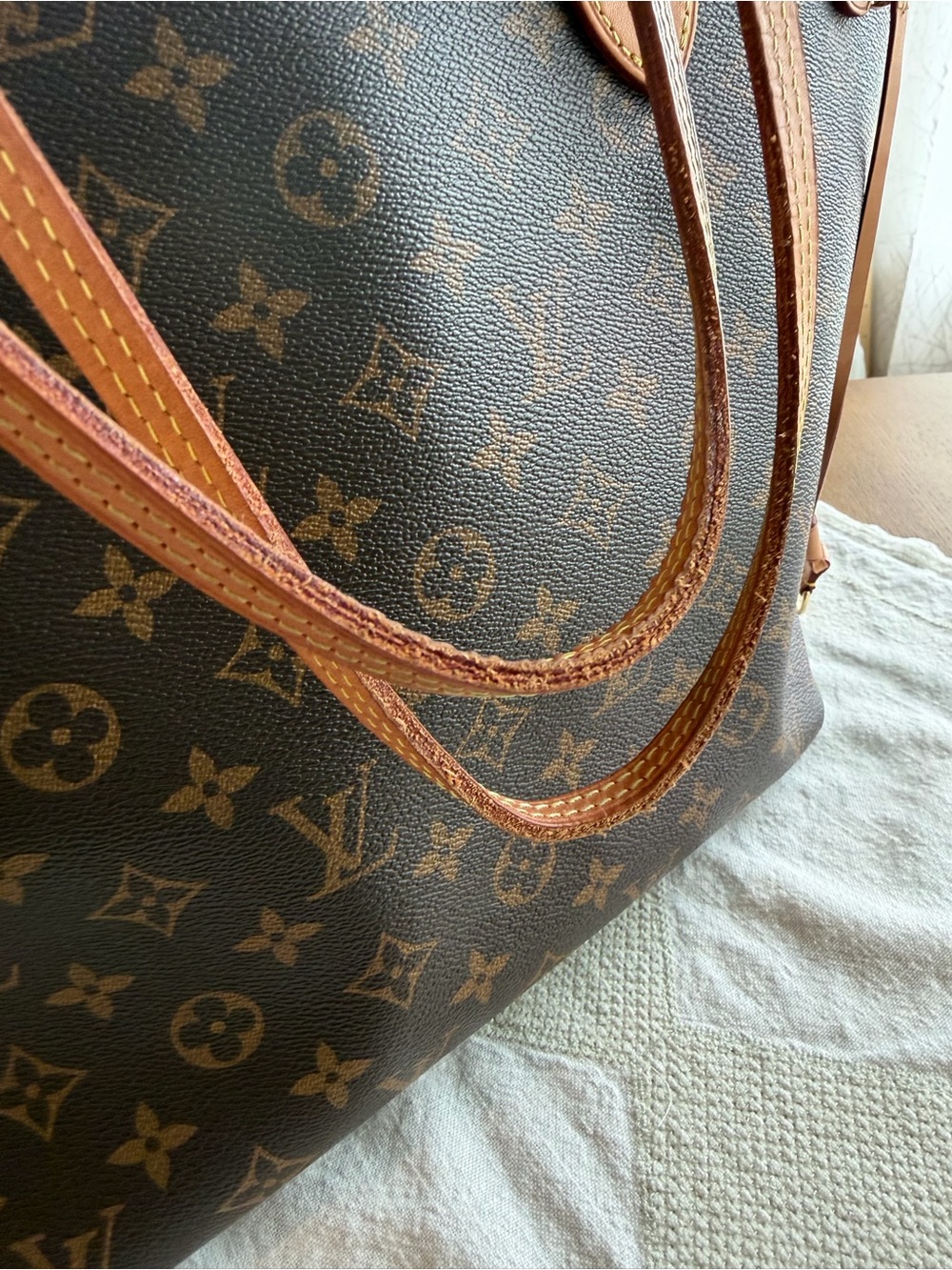 Louis Vuitton Monogram Canvas Neverfull Tote with Red Striped Interior - Picture 8 of 14